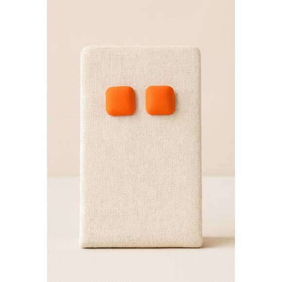 New Solid Orange Square Earrings - Picture 1 of 1